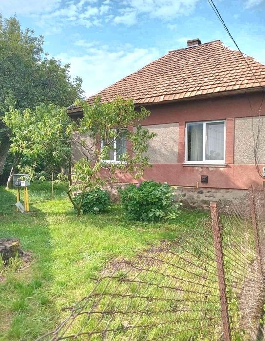 Будинок продаж в с.Ярок