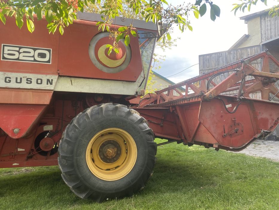 massey ferguson 520 комбайн як John Deere 1052 1055