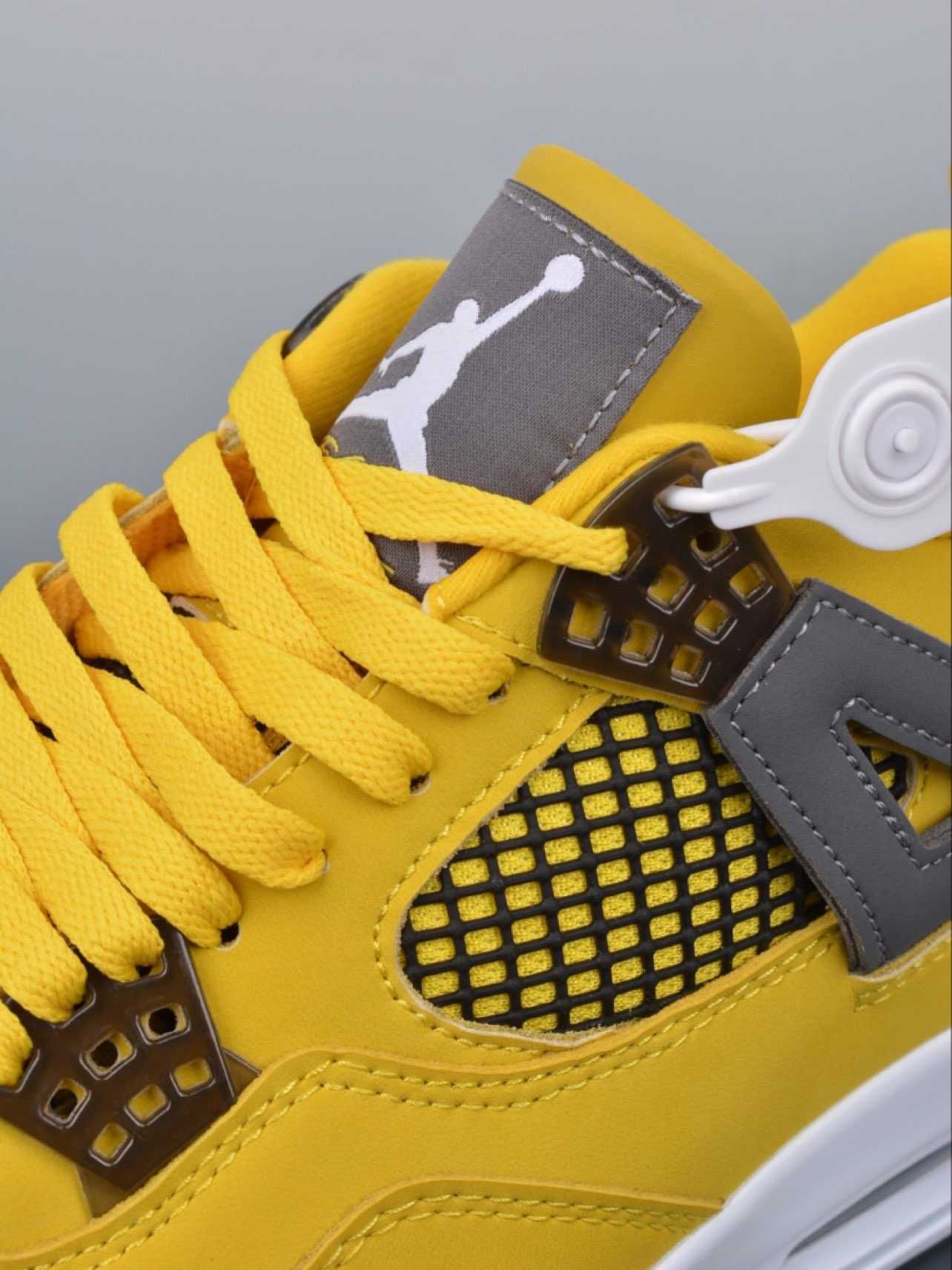 Jordan4Air4RetroLightning UnisexTrampki R.45