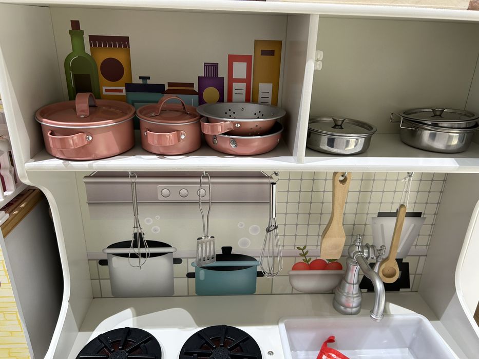 Kuchnia dziecieca wraz z akcesoriami