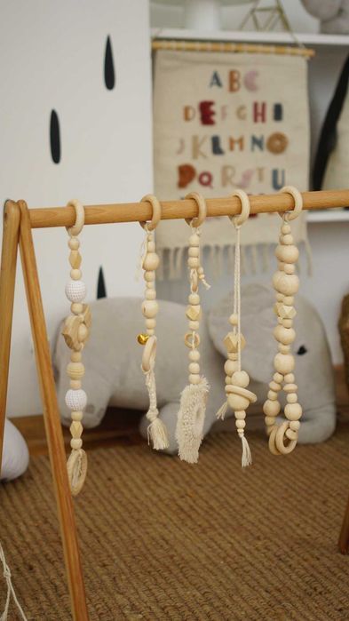 На виписку Подарунок Тренажер Монтессорі Підлоговий Мобіль з підвісами