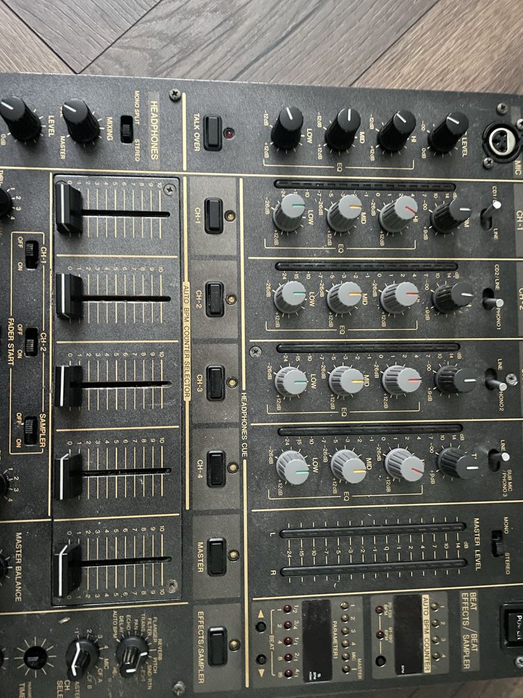 Mixer DJM 600