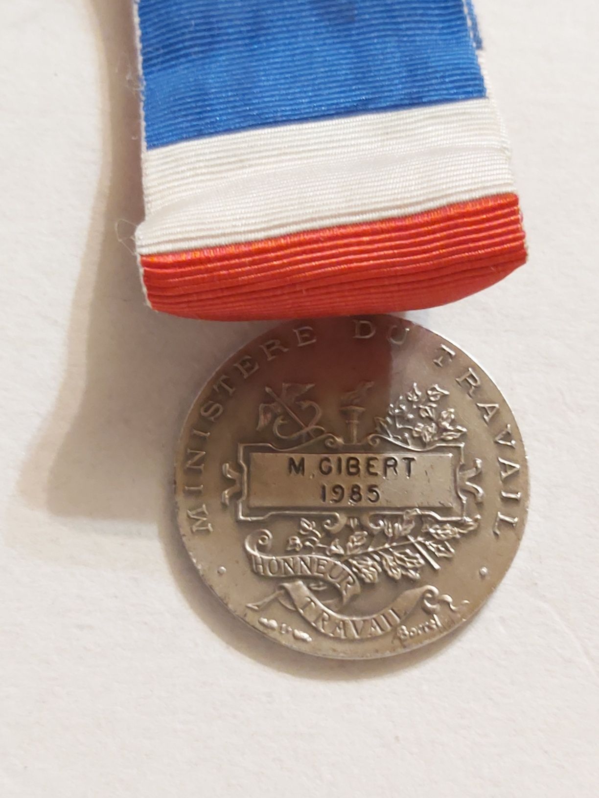 Медаль серебряная