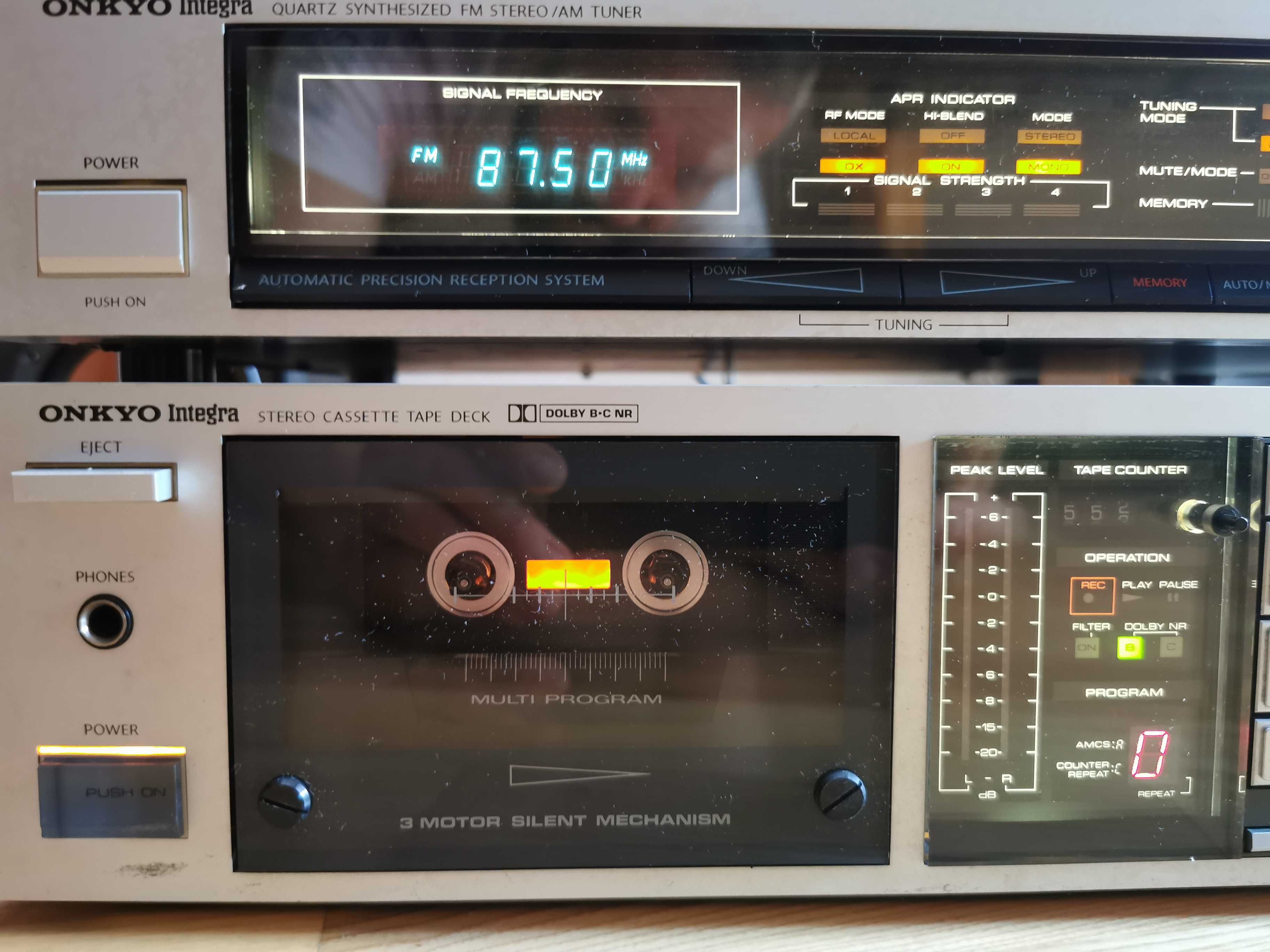 Dwa w cenie jednego ONKYO INTEGRA TA 2044 + ONKYO INTEGRA T 4250 HI-FI
