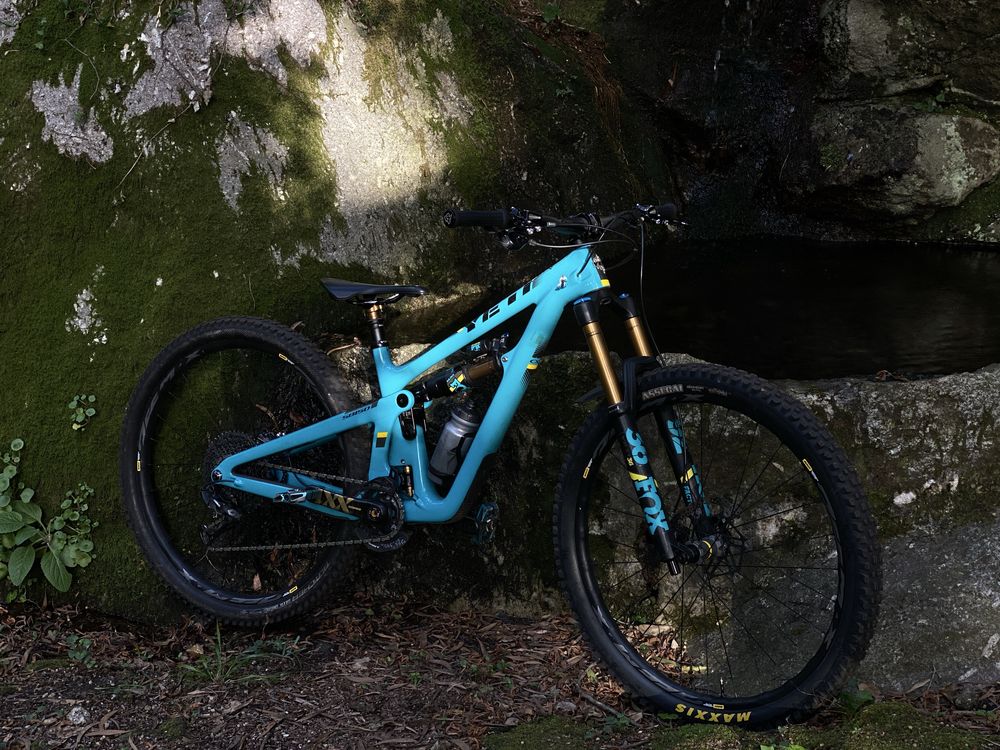 Bicicleta Yeti SB150  Enduro Fox