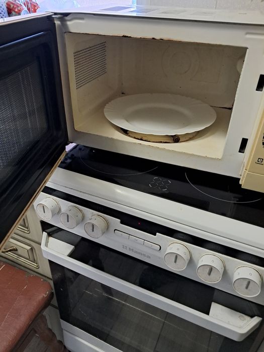 Мікрохвильова піч. Пересилаю!