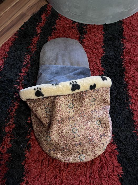 Лежанка для котів, маленьких собак