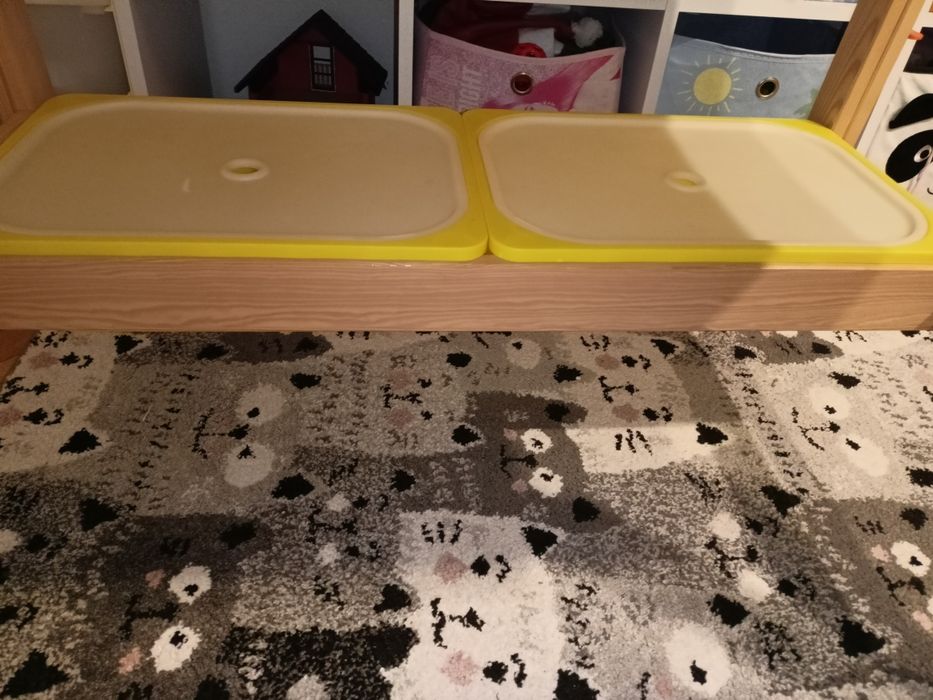 Meble dla dziecka - łóżko, biurko/stolik