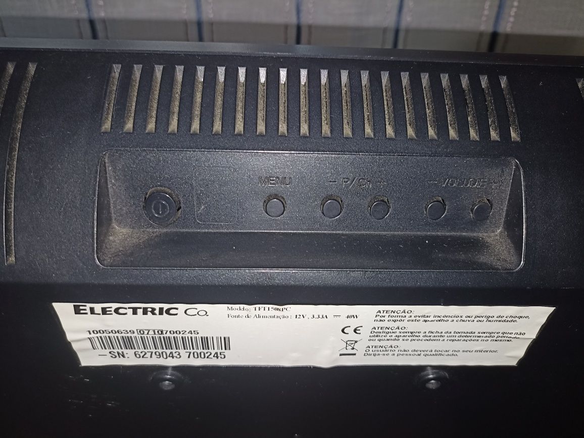 TV/PC a funcionar