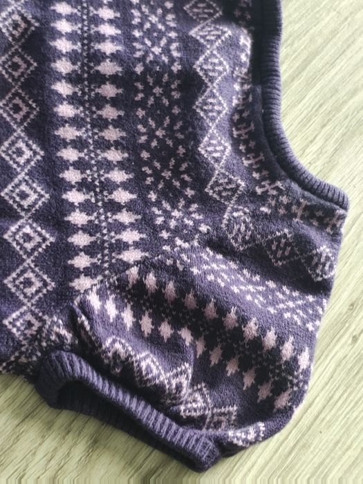 Sweterek dla dziewczynki rozm 122