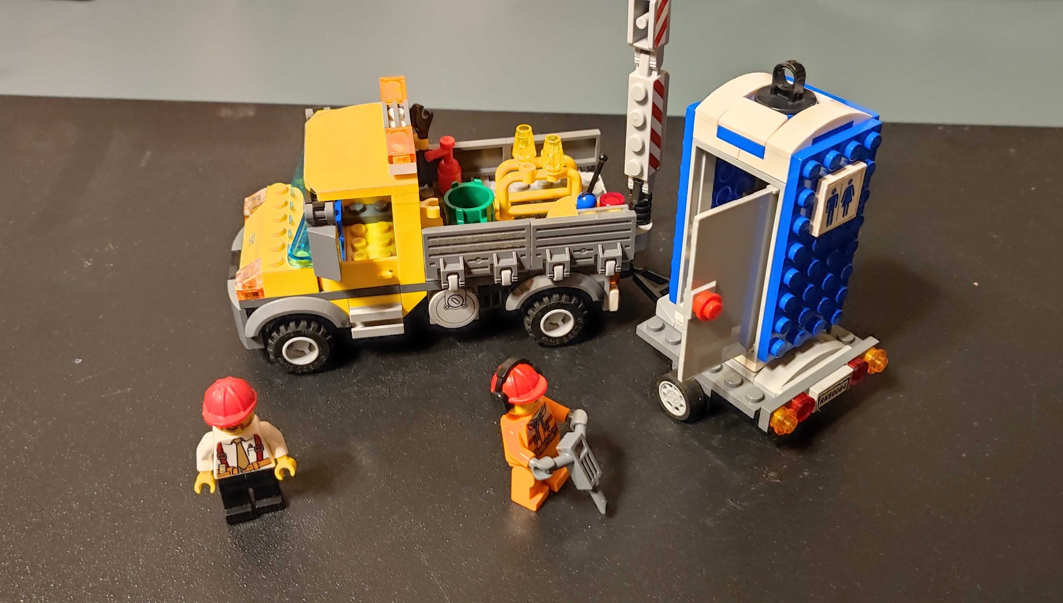 LEGO City 60073 Samochód i Toi Toi