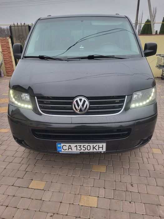 Продам Фольцваген Мультивен в очень хорошем состоянии 2009 год