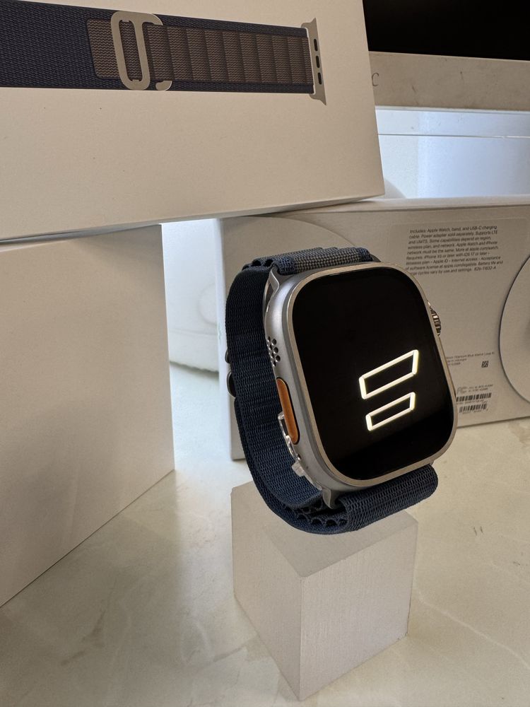Смарт-годинник Apple Watch Ultra 2 49mm GPS + LTE Titanium Case MREP3