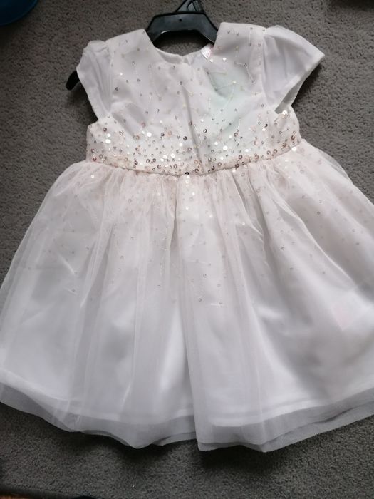 Sukienki nowe rozm 86