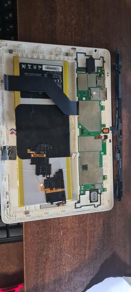 Запчасти на планшет Huawei