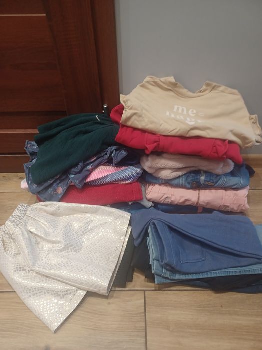 Ubrania dla dziewczynki 110 i 116