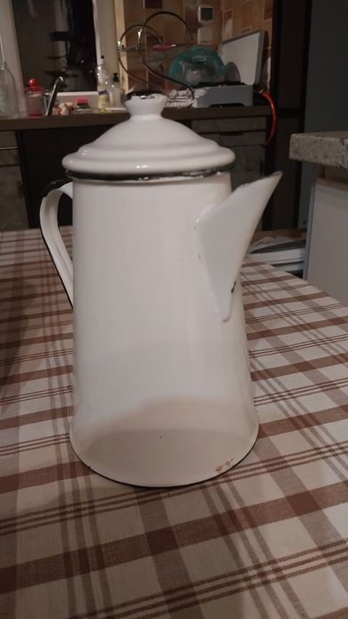 Dzbanek emaliowany, kafejnik na kawę