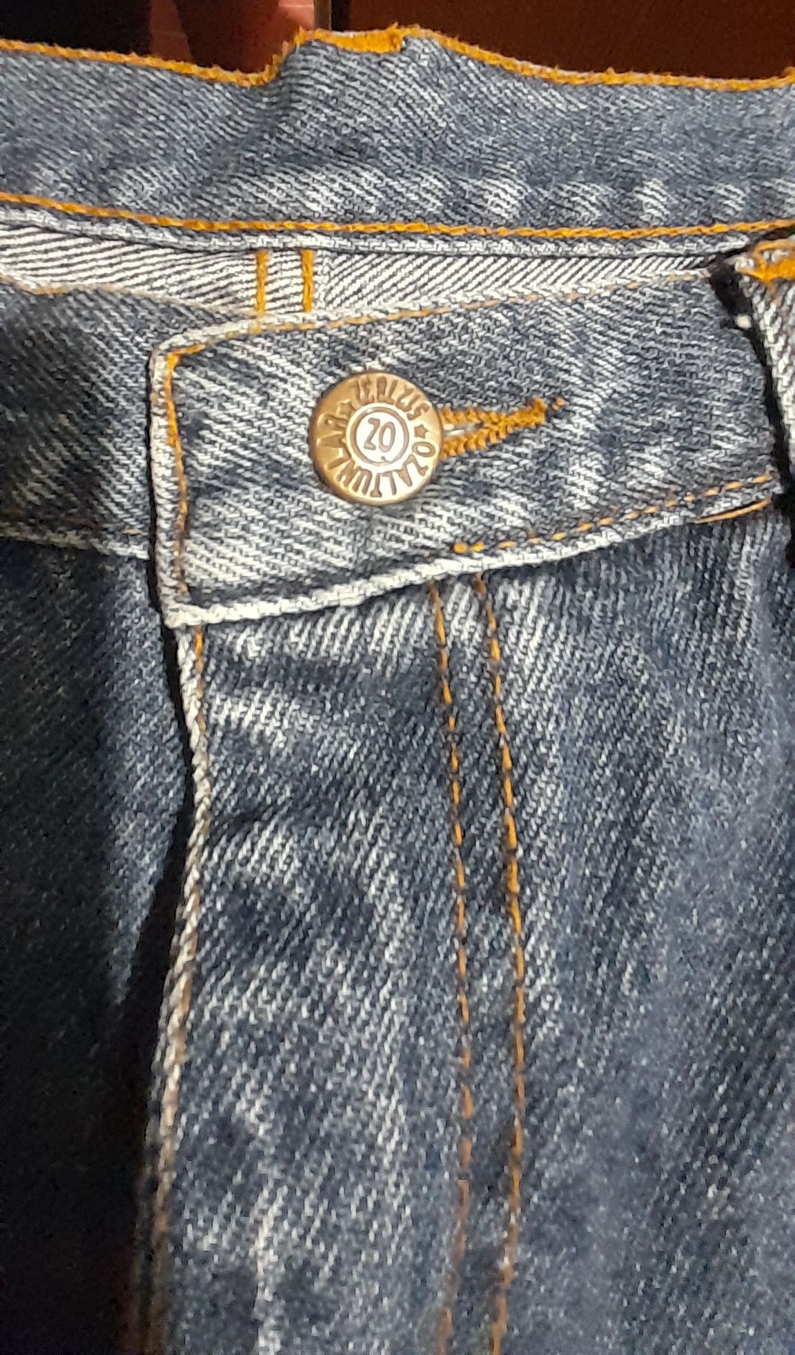 LEVI'S. 32. мужские классические джинсы