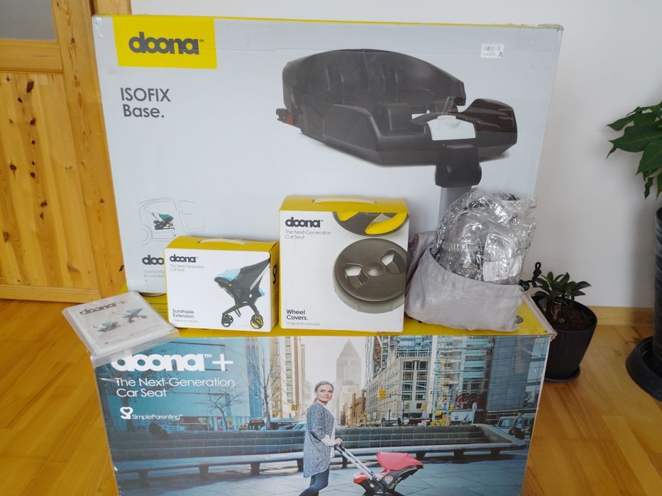 Fotelik/wózek "doona" z bazą