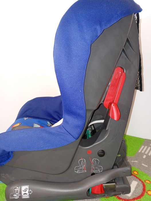 Cadeirinha Auto Britax Römer Duo Mercedes Benz 9-18kg.
Ref: 10021.01