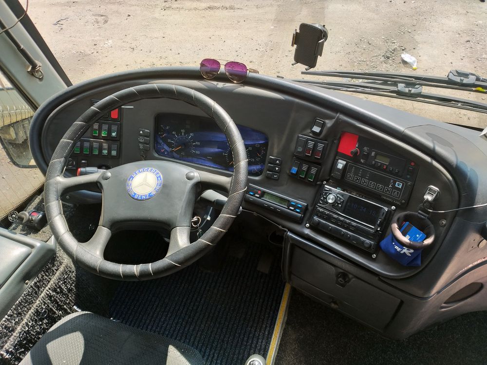 Mercedes-Benz 2002