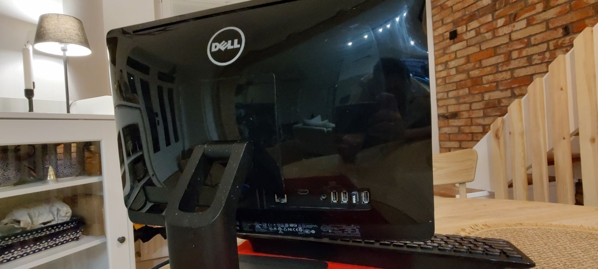 Komputer Dell Inspiron 20 model 3048 AiO