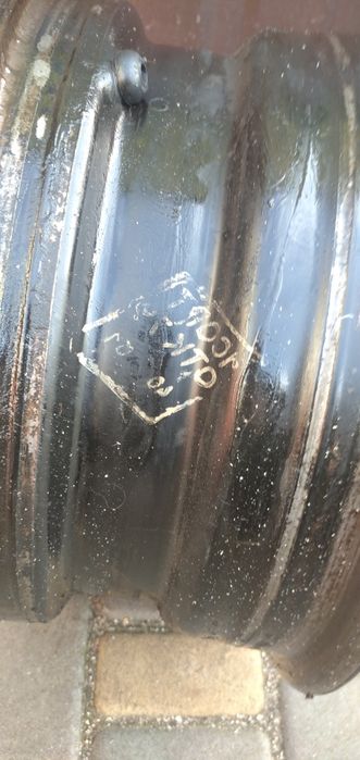 Диски автомобильные.