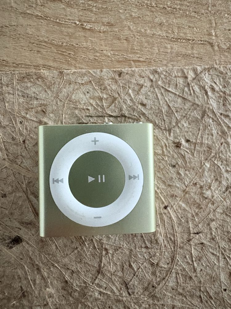 Apple iPod Shuffle 4th Generation