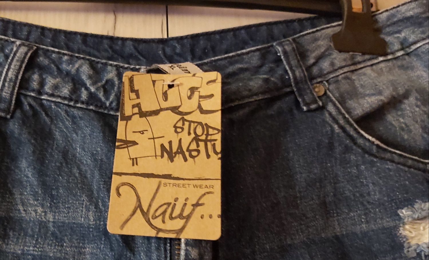 VANILLA włoskie jeansy spodnie przetarcia ćwieki nowe XL