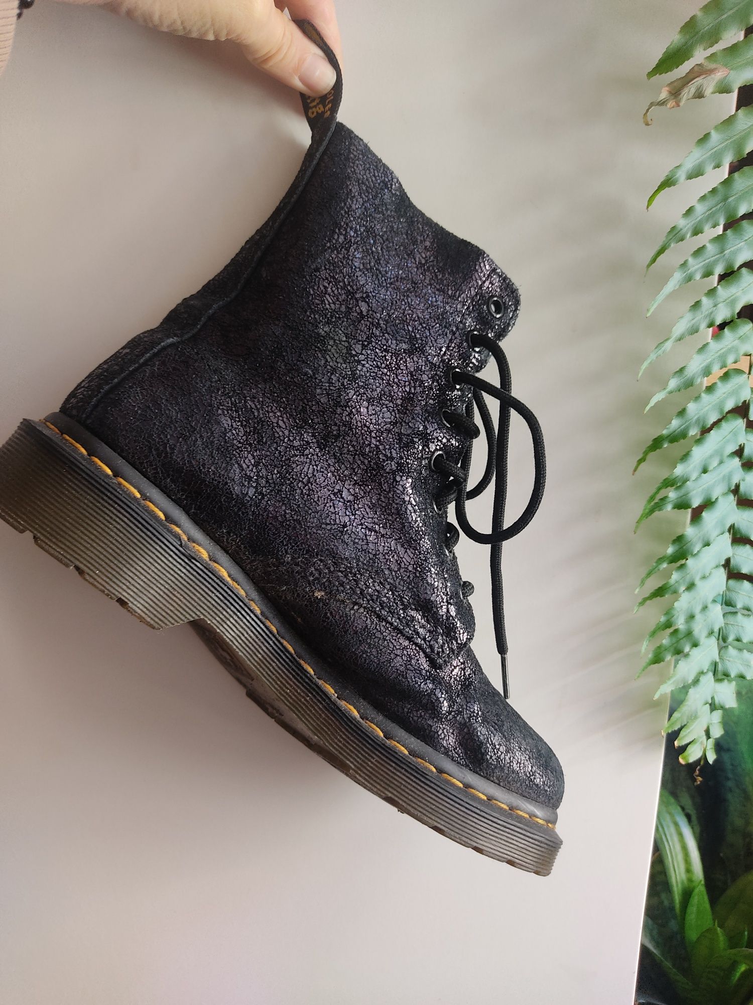 Dr Martens Pascal 1460, granatowe, błyszczące, rozmiar 39