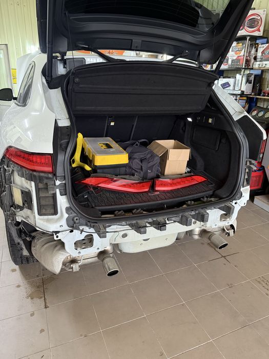 Фонари jaguar F pace