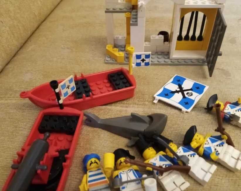 Lego pirates broadside brig 6259 niebiescy żołnierze 6 figurek