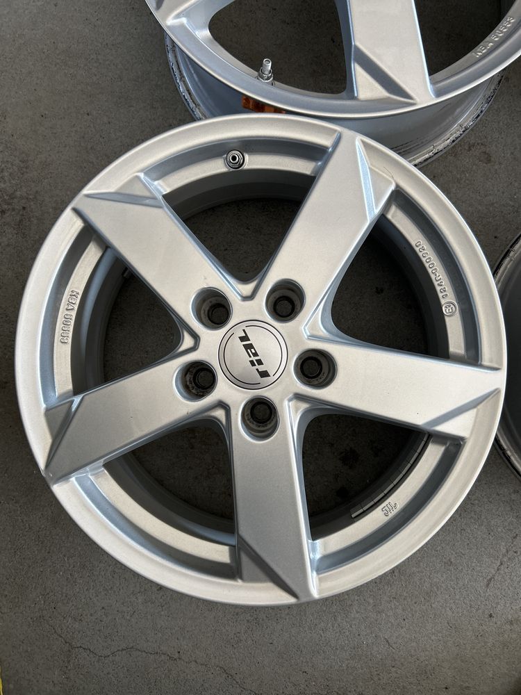 Felgi ford 16’ czujniki