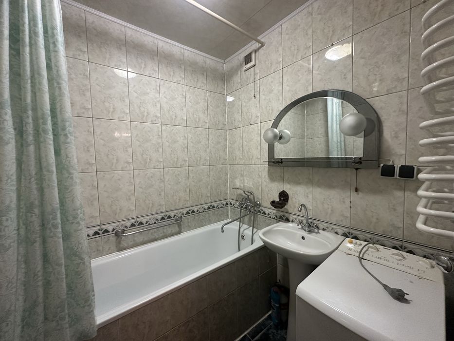 Продаж 3 кім квартири з і/о