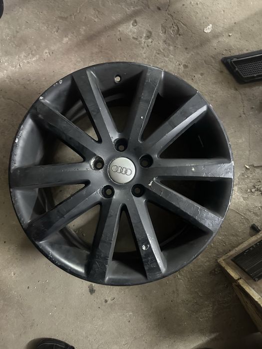 Продам диски Ауди Audi Q7 5.130 r19