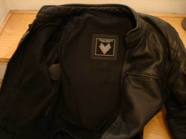 Casaco Couro Frank Thomas - UK