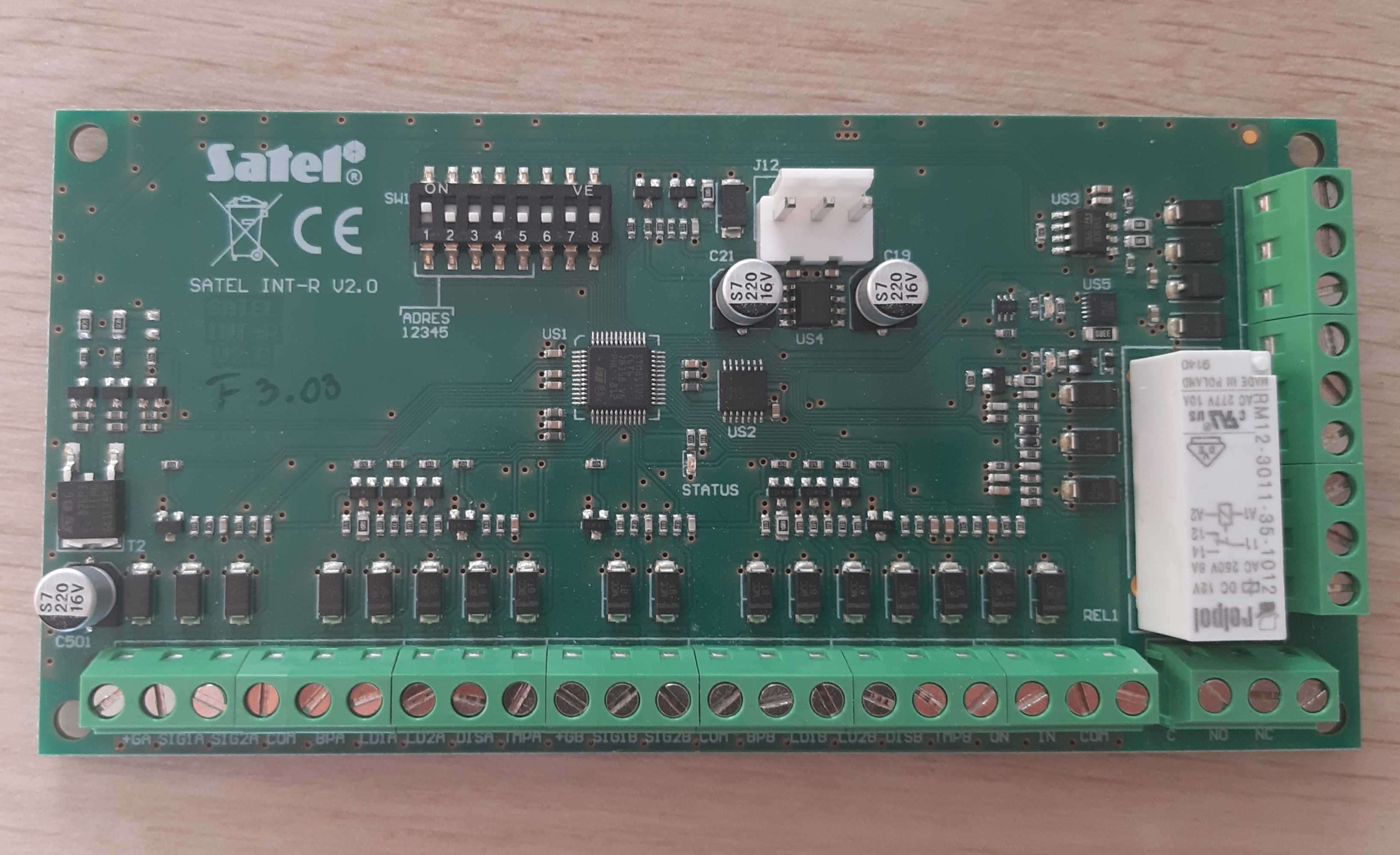 Satel ekspander czytników kart INT-R