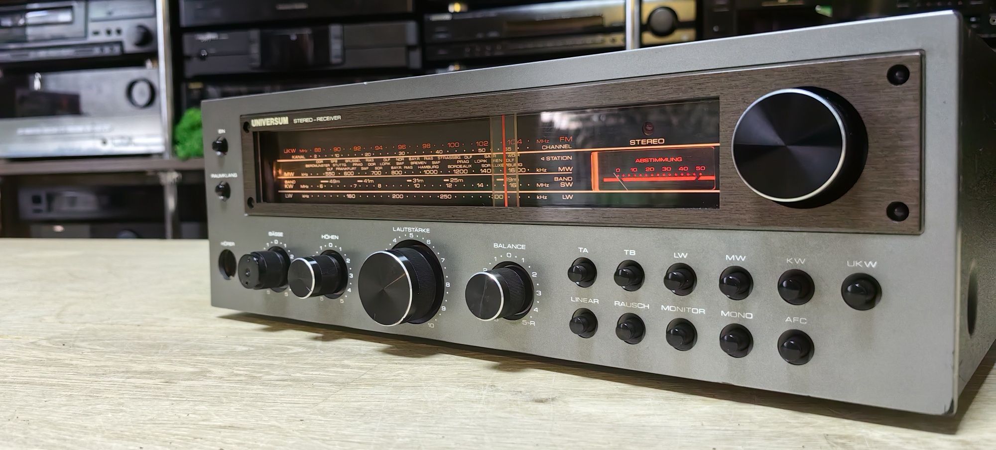 Ресивер Universum VT 23016M/4Ω