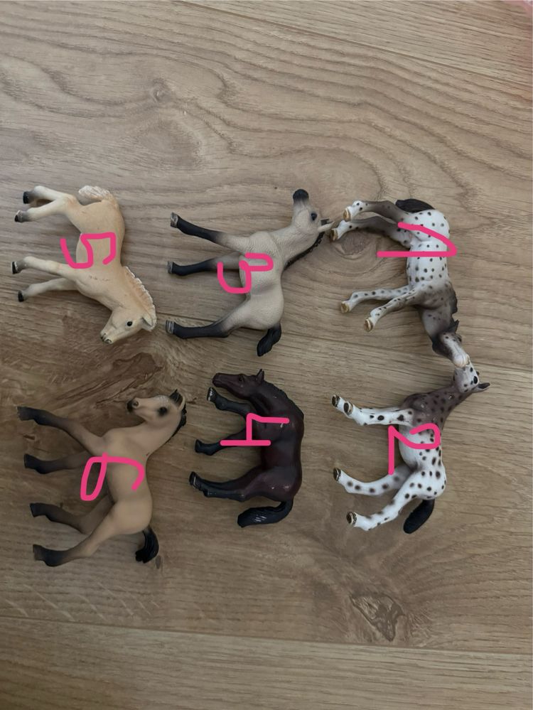 wycofane zrebaki figurek schleich , opis!!
