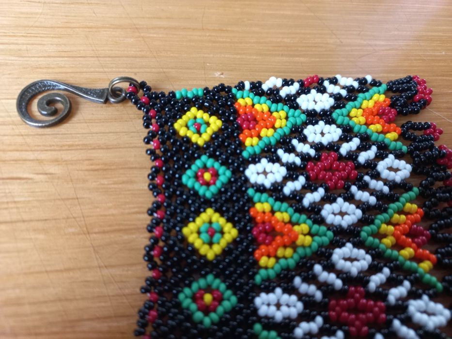 Традиційна українська силянка з бісеру, намисто до вишиванки