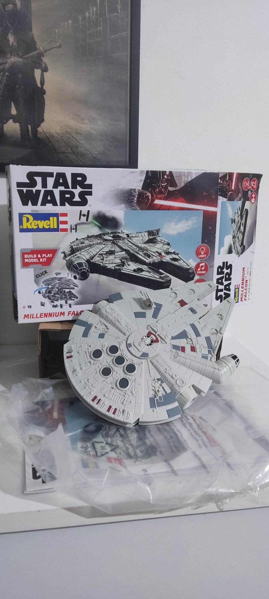Millennium falcon