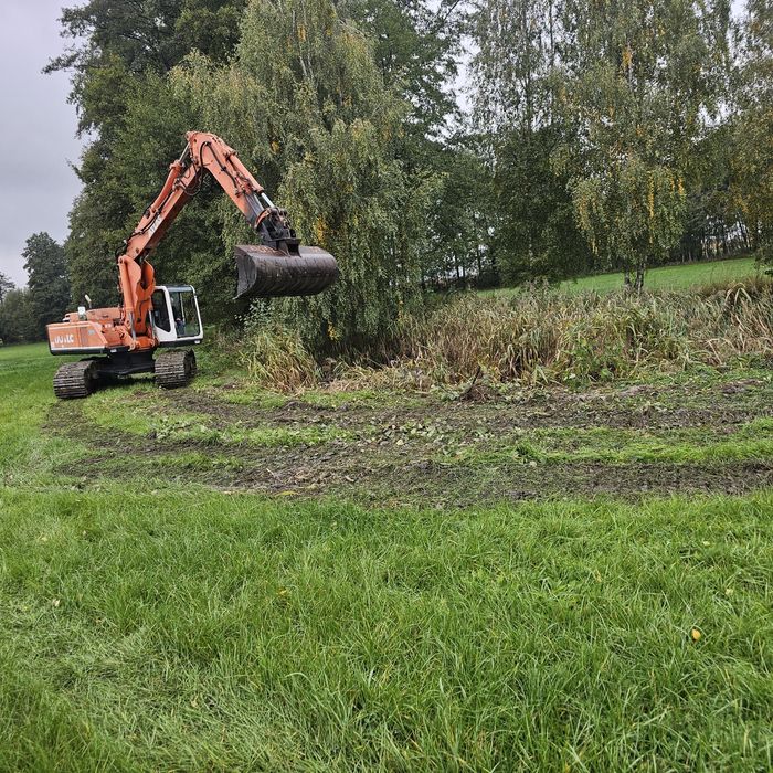 Kopanie stawów prace ziemne