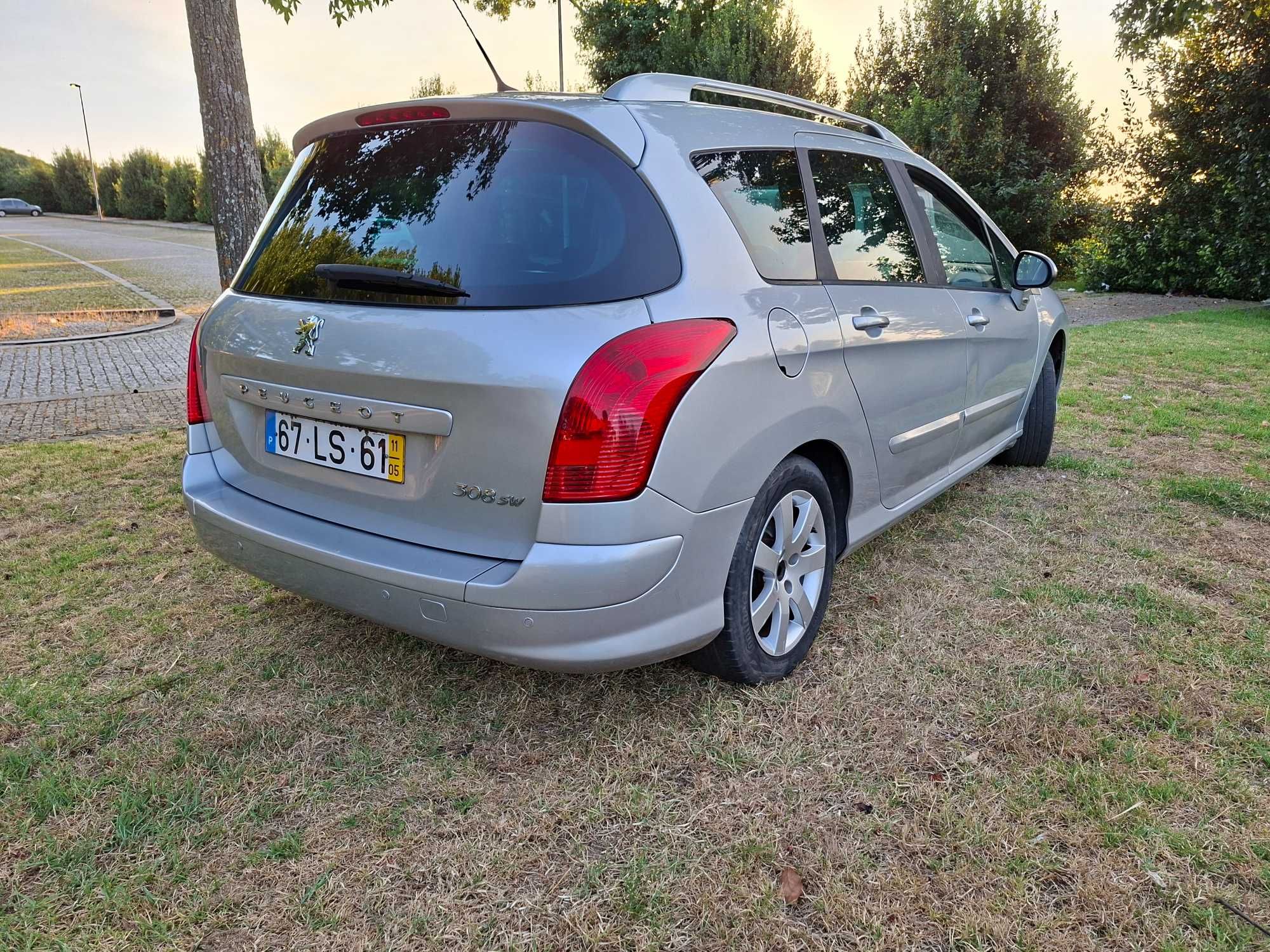 Peugeot 308 sw Hdi 7 lugares com teto