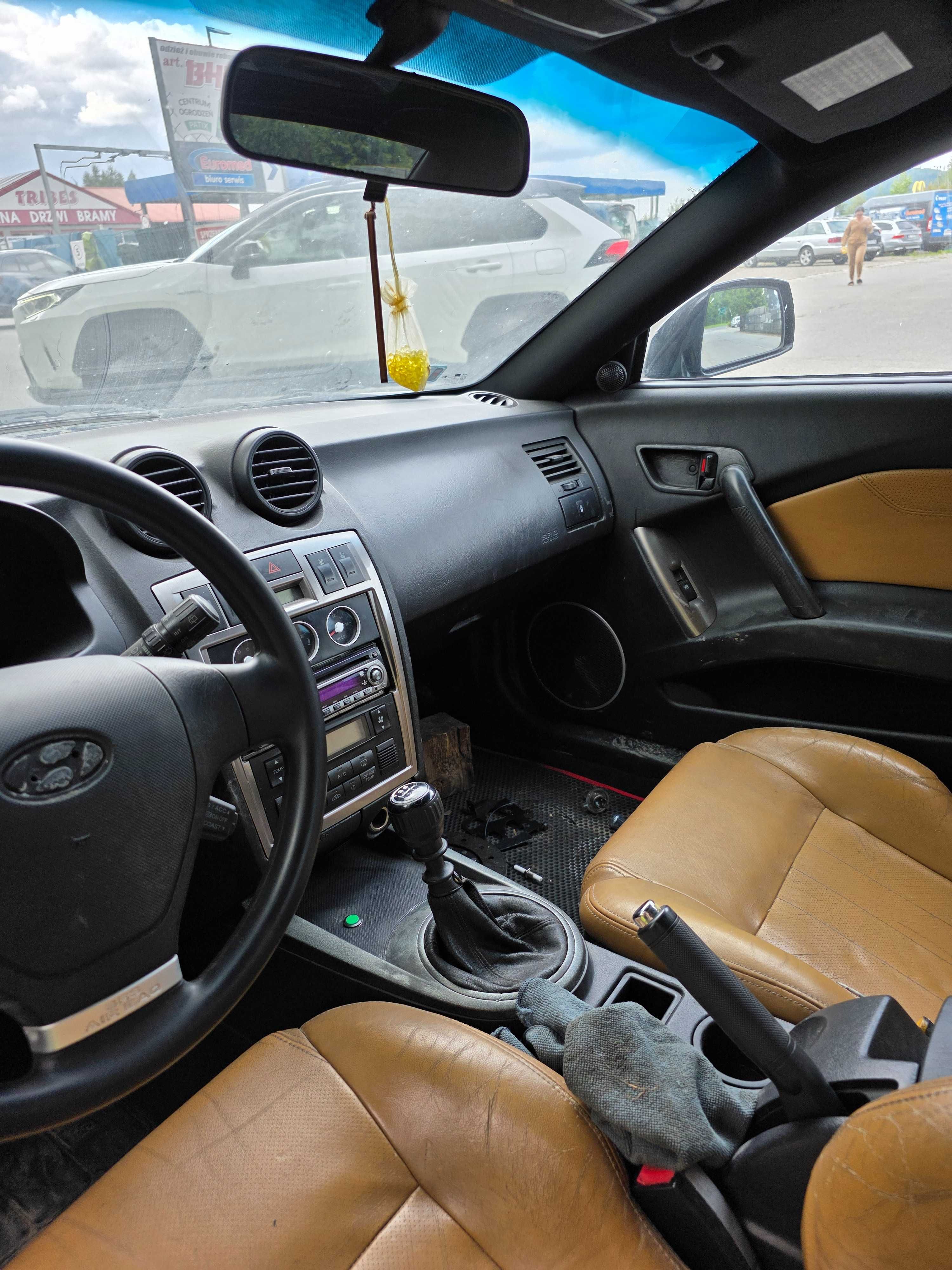 Hyundai coupe 2.7 v6