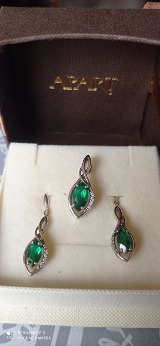 Komplet APART z kolczykami