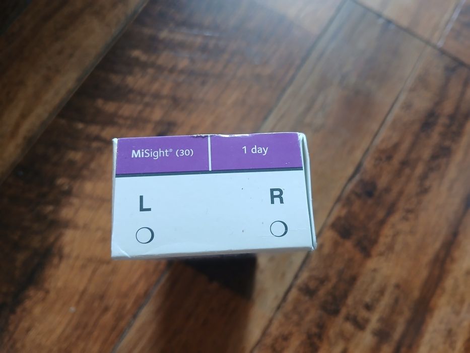 Личебные линзы  MiSight 1 day