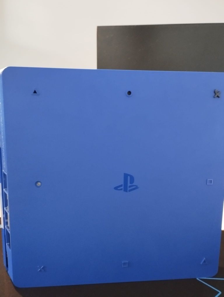 PS4 limited edition blue&slim