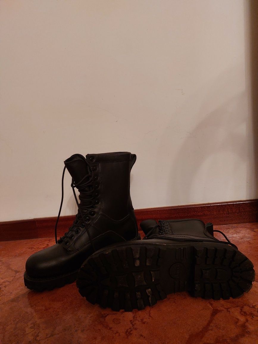 Botas militares Tam. 41