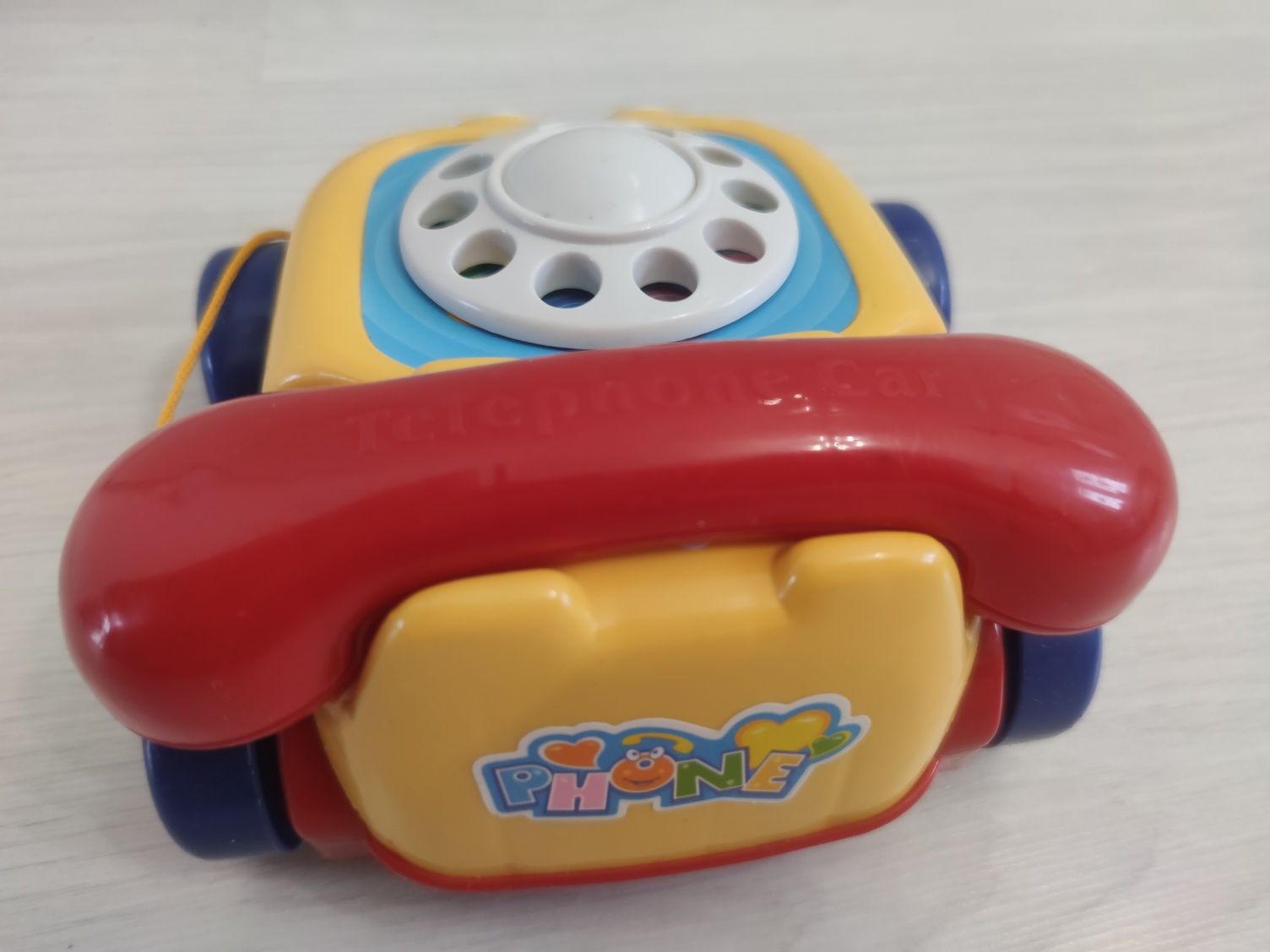 Telefon zabawkowy