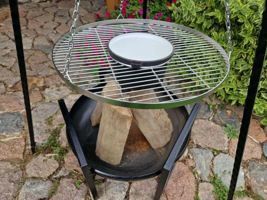 Grill ogniskowy trójnóg - kociołek